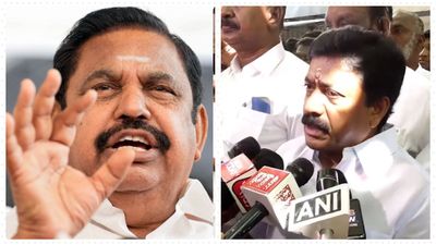 AIADMK Splits: Twist Ahead of Floor Test As Rebel MLAs Set to Back Vijay's TVK