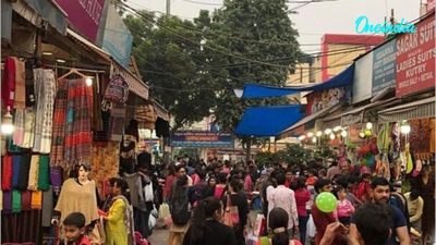This Delhi Startup In Lajpat Nagar Will Carry Your Shopping Bags, Find You A Seat And Walk You To The Metro