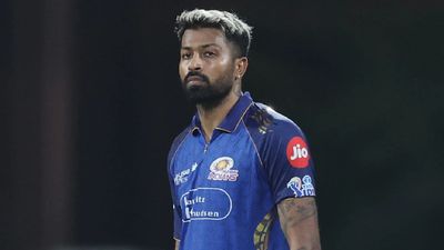 Hardik Pandya's Captaincy Under Scrutiny After Mumbai Indians Poor IPL 2026 Performance