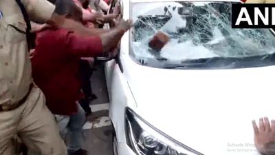 CPIM Workers Attack ED Officials In Kerala After Raid At Pinarayi Vijayan's Places