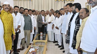 Siddaramaiah Submits Resignation, But Raj Bhavan Says Only Governor Can Accept It
