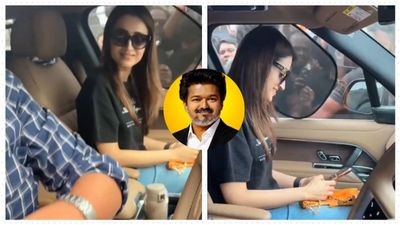 Trisha Blushes When Asked About Thalapathy Vijay - Watch
