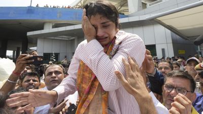 Supreme Court Lets Vinesh Phogat Compete in Asian Games Trials