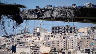 Loud Blasts Reported in Tehran and Bandar Abbas Amid Fighter Jet Activity