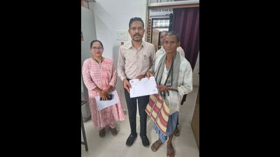 Bastar Model Sets Governance Example as 8,241 Families Receive Legal Land Rights Through Doorstep Administration