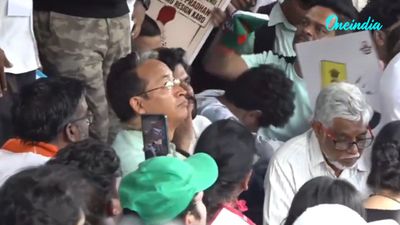 Sonam Wangchuk Joins Hyderabad CJP Protest, Backs Demand for Dharmendra Pradhan's Resignation