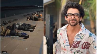 Watch: Comedian Sunil Grover Spotted Sleeping On The Floor Near Ganga Ghat, Fans Call Him 'Down-To-Earth'