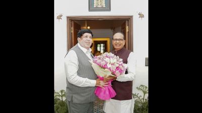 IFFCO Chairman Dilip Sanghani Pays Courtesy Visit to Union Agriculture Minister Shivraj Singh Chouhan