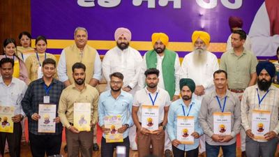 Punjab CM Bhagwant Mann Hands Over Appointment Letters to 355 Candidates, Reaffirms Merit-Based Recruitment