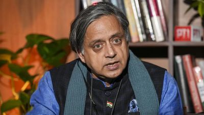 Shashi Tharoor Calls Full Vande Mataram Rendition ‘Unnecessary Imposition’, BJP Says It ‘Cannot Be Optional’