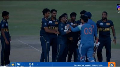 Vaibhav Sooryavanshi Fight Viral Video: Indian Star Pushes Sri Lanka Player After Super Over Defeat
