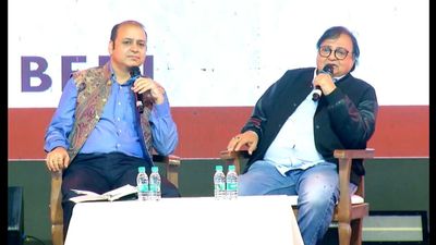 Stories of Kashmir's Women Changemakers Shine on Day 5 of Chinar Book Festival, Veteran Actor Rakesh Bedi Brings Laughter and Inspiration