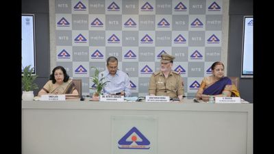 BIS Organises 'Manak Manthan' to Promote Road Safety and ISI-Certified Helmets