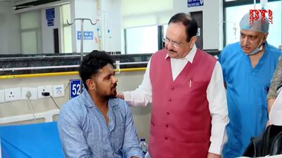 JP Nadda Visits RML, Lady Hardinge Hospitals; Briefed on Protesters' Conditions