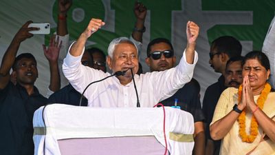Nitish Kumar: 'ಟೈಗರ್ ಜಿಂದಾ ಹೈ': ಪಟ್ನಾದಲ್ಲಿ ರಾರಾಜಿಸುತ್ತಿವೆ ನಿತೀಶ್‌ ಕುಮಾರ್‌ ಪೋಸ್ಟರ್‌ಗಳು