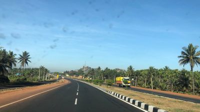 ಬೆಂಗಳೂರು–ಮಂಗಳೂರು ರಾಷ್ಟ್ರೀಯ ಹೆದ್ದಾರಿ ಕಾಮಗಾರಿ: ಮೇ ಒಳಗೆ ಸಂಚಾರ ಮುಕ್ತಗೊಳಿಸಲು ಸೂಚನೆ