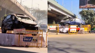 ಹೆಬ್ಬಾಳ ಜಂಕ್ಷನ್‌ನಲ್ಲಿ ಅಪಘಾತಕ್ಕೀಡಾದ ಕಾರು ಪ್ರದರ್ಶನ: ಅತಿ ವೇಗದ ಚಾಲನೆ ಅಪಾಯದ ಬಗ್ಗೆ ಜಾಗೃತಿ