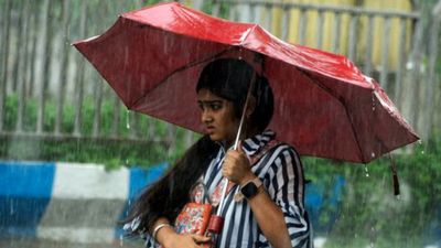 Karnataka Weather: ಶೀತಗಾಳಿ ನಡುವೆ ಬೆಂಗಳೂರು ಸೇರಿದಂತೆ ದಕ್ಷಿಣ ಒಳನಾಡು ಜಿಲ್ಲೆಗಳ ಕೆಲವೆಡೆ ಮಳೆ ಸಾಧ್ಯತೆ