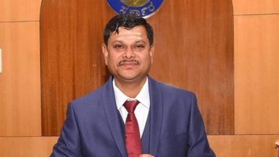 ಐಎಎಸ್‌ ಅಧಿಕಾರಿ ಮಹಾಂತೇಶ್‌ ಬೀಳಗಿ ಕುಟುಂಬಕ್ಕೆ ಸರ್ಕಾರಿ ಉದ್ಯೋಗ