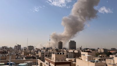 ಇರಾನ್ನಿಂದ ಪ್ರತಿದಾಳಿ ಸಾಧ್ಯತೆ ಹಿನ್ನೆಲೆ ಇಸ್ರೇಲ್ ಹೈ ಅಲರ್ಟ್: ಜನರಿಗೆ ಎಚ್ಚರಿಕೆ ಸಂದೇಶ ರವಾನೆ