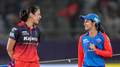 WPL 2026 Final: ಡೆಲ್ಲಿ ಕ್ಯಾಪಿಟಲ್ಸ್‌ ವಿರುದ್ಧ ಟಾಸ್‌ ಗೆದ್ದು ಬೌಲಿಂಗ್‌ ಆಯ್ದುಕೊಂಡ ಆರ್‌ಸಿಬಿ ಹಿಂದಿದೆ ಬಿಗ್‌ ಪ್ಲ್ಯಾನ್‌