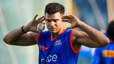 ತಂದೆಯಂತೆಯೇ ಭಾರೀ ತೂಕದ ಬ್ಯಾಟ್ ಹಿಡಿದ ಅರ್ಜುನ್ ತೆಂಡೂಲ್ಕರ್, ಇದರ ರಹಸ್ಯ ಕೇಳಿ ಅಚ್ಚರಿಪಟ್ಟ ರಿಷಭ್ ಪಂತ್