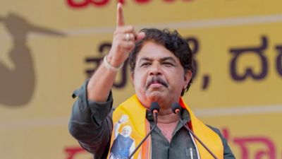 ಬೆಂಗಳೂರು ಇ-ಖಾತಾ ದಂಧೆ ಬಯಲು: ಬ್ರ್ಯಾಂಡ್ ಬೆಂಗಳೂರುಗೆ ಆರ್ ಅಶೋಕ್ ತೀವ್ರ ಟೀಕೆ