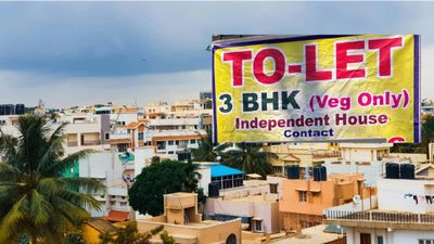 Bengaluru Rent: ಬೆಂಗಳೂರಲ್ಲಿ ನಾನ್‌ವೆಜ್ ಪ್ರಿಯರಿಗೆ ಶಾಕ್: ಮಾಂಸಾಹಾರಿಗಳಿಗೆ ಸಿಗ್ತಿಲ್ಲ ನಗರದಲ್ಲಿ ಬಾಡಿಗೆ ಮನೆ 