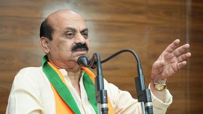 ಖಾಲಿ ಹುದ್ದೆಗಳ ನೇಮಕಾತಿಗೂ ಮುನ್ನ ಒಳ ಮೀಸಲಾತಿ ಜಾರಿಗೆ ಎಲ್ಲರ ವಿಶ್ವಾಸ ತೆಗೆದುಕೊಳ್ಳಿ: ಬಸವರಾಜ ಬೊಮ್ಮಾಯಿ ಆಗ್ರಹ