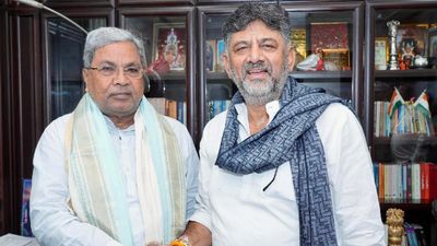 Siddaramaiah: ಡಿಕೆ ಶಿವಕುಮಾರ್‌ದು ಕಾಂಗ್ರೆಸ್‌ಗೆ ರಾಜಿಯಿಲ್ಲದ ನಿಷ್ಠೆ: ಸಿದ್ದರಾಮಯ್ಯ, ಸಿಎಂ ಕುರ್ಚಿ ಚರ್ಚೆ  