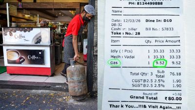 Gas Bill: ಹೋಟೆಲ್ ಬಿಲ್‌ನಲ್ಲಿ ಗ್ರಾಹಕರಿಗೆ 'ಗ್ಯಾಸ್ ಶುಲ್ಕ' ವಿಧಿಸುವಂತಿಲ್ಲ: ಕೇಂದ್ರದಿಂದ ಖಡಕ್‌ ಎಚ್ಚರಿಕೆ
