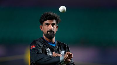 Ish Sodhi: ಟಿ20 ವಿಶ್ವಕಪ್ ಫೈನಲ್ ಪಂದ್ಯಕ್ಕೂ ಮುನ್ನ ರಾಷ್ಟ್ರಗೀತೆ ವೇಳೆ ಕಣ್ಣೀರಿಟ್ಟ ಭಾರತ ಮೂಲದ ಕಿವೀಸ್ ಆಟಗಾರ ಇಶ್ ಸೋಧಿ    