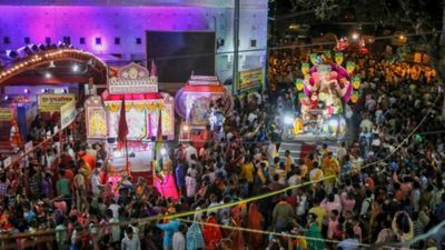 Karnataka: ಧಾರ್ಮಿಕ ಮೆರವಣಿಗೆ, ಜಯಂತಿಗಳಲ್ಲಿ DJ ಸದ್ದಿಗೆ ಬ್ರೇಕ್? 'ಐಟಂ ಸಾಂಗ್' ಬ್ಯಾನ್ ಮಾಡಲು ರಾಜ್ಯ ಸರ್ಕಾರ ಒಲವು