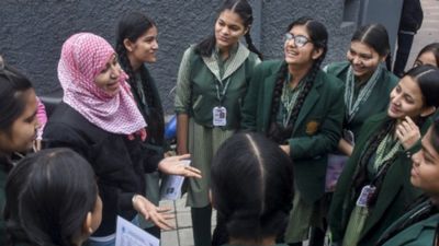 SSLC ವಿದ್ಯಾರ್ಥಿಗಳಿಗೆ ಗುಡ್ ನ್ಯೂಸ್: ಹಾಲ್ ಟಿಕೆಟ್ ತೋರಿಸಿದ್ರೆ KSRTC ಬಸ್ಸುಗಳಲ್ಲಿ ಉಚಿತ ಪ್ರಯಾಣ