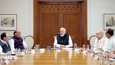 ಭಾರತದಲ್ಲಿ ಇಂಧನ ಭದ್ರತೆಗೆ ಒತ್ತು, ನಾಗರಿಕರ ಹಿತರಕ್ಷಣೆ ಮೊದಲ ಆದ್ಯತೆ: ಮೋದಿ ನೇತೃತ್ವದಲ್ಲಿ ಸಭೆ, ಹಲವು ಮಹತ್ವದ ತೀರ್ಮಾನ