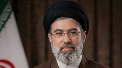 ಮಧ್ಯಪ್ರಾಚ್ಯದಲ್ಲಿ ಮತ್ತಷ್ಟು ಭುಗಿಲೆದ್ದ ಯುದ್ಧದ ಕಿಚ್ಚು: ಸೇಡು ತೀರಿಸಿಕೊಳ್ಳುವ ಪ್ರತಿಜ್ಞೆ ಮಾಡಿದ ಮೊಜ್ತಬಾ ಖಮೇನಿ!          