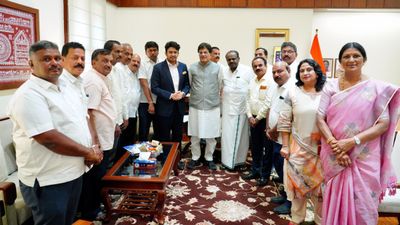 ಸರ್ಪೇಸಿ ಕಾಯ್ದೆ ಸಂಕಷ್ಟ: ಕಾಫಿ ಬೆಳೆಗಾರರ ಪರ ಕುಮಾರಸ್ವಾಮಿ ಮನವಿ