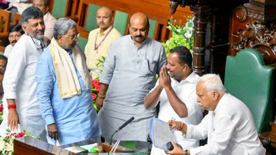 U.T Khader: ಸಂಸತ್ತು - ವಿಧಾನಮಂಡಲದಲ್ಲಿ ಬಿತ್ತಿದಂತೆ ಬೆಳೆ ಅಲ್ಲವೇ: ರಾಜಾರಾಂ ತಲ್ಲೂರು ಬರಹ