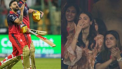 Virat Kohli: ಅನುಷ್ಕಾಗೆ ಶರ್ಮಾಗೆ ಫ್ಲೈಯಿಂಗ್ ಕಿಸ್ ಕೊಟ್ಟ ಬಳಿಕ ತನ್ನ ಆಟದ ಯಶಸ್ಸಿನ ರಹಸ್ಯ ಬಿಚ್ಚಿಟ್ಟ ವಿರಾಟ್ ಕೊಹ್ಲಿ   