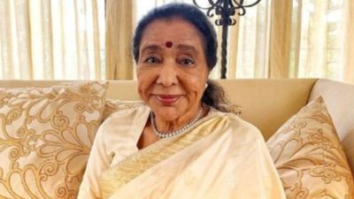 Asha Bosle Net Worth: ದೇಶ-ವಿದೇಶಗಳಲ್ಲಿ ರೆಸ್ಟೊರೆಂಟ್ಸ್, ನೂರಾರು ಕೋಟಿ ಒಡತಿ ಆಶಾ ಭೋಸ್ಲೆ ಒಟ್ಟು ಆಸ್ತಿ ವಿವರ ಹೀಗಿದೆ   