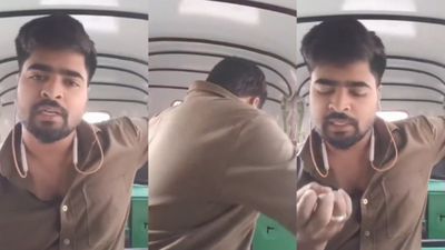 ಬೆಂಗಳೂರಿನಲ್ಲಿ ಆಟೋ ಚಾಲಕನ ಕಟ್ಟುನಿಟ್ಟಿನ ಪಾಠ: ಪ್ರಯಾಣಿಕನಿಂದ ಸೀಟ್ ಕ್ಲೀನ್