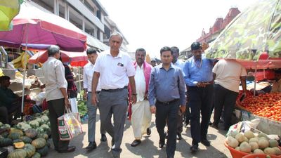 Bengaluru: ಬೆಂಗಳೂರಿನ ಕೆ.ಆರ್. ಮಾರುಕಟ್ಟೆಯ ಸಮಗ್ರ ಅಭಿವೃದ್ಧಿಗೆ ಕ್ರಿಯಾ ಯೋಜನೆ ರೂಪಿಸಲು ಮುಂದಾದ ಜಿಬಿಎ