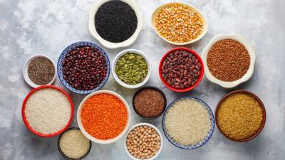 ಸರ್ಕಾರಿ ಕಚೇರಿಗಳಲ್ಲಿ ಇನ್ಮುಂದೆ ಕರಿದ ತಿಂಡಿ, ಟೀ-ಕಾಫಿ ಬ್ಯಾನ್: ಸಿರಿಧಾನ್ಯಗಳಿಗೆ ಆದ್ಯತೆ ನೀಡುವಂತೆ ಆರೋಗ್ಯ ಇಲಾಖೆ ಸೂಚನೆ