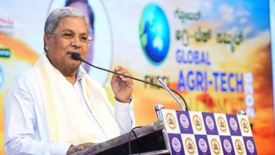 ಕೃಷಿ ಕ್ಷೇತ್ರದ ಹೊಸ ಬದಲಾವಣೆಗಳು ಪ್ರತಿ ರೈತರಿಗೆ ತಲುಪಬೇಕು: ಸಿಎಂ ಸಿದ್ದರಾಮಯ್ಯ
