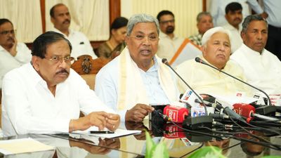 Reservation: ಒಳಮೀಸಲಾತಿಗೆ - ಯಾವ ಸಮುದಾಯಕ್ಕೆ ಎಷ್ಟು ಮೀಸಲಾತಿ ಇಲ್ಲಿದೆ ಸಂಪೂರ್ಣ ಮಾಹಿತಿ 