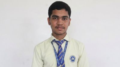 SSLC ಪರೀಕ್ಷೆಯಲ್ಲಿ ಪೂರ್ಣ ಅಂಕ ಪಡೆದು ರಾಜ್ಯಕ್ಕೆ ಪ್ರಥಮ ಸ್ಥಾನ ಪಡೆದ ಉಡುಪಿಯ ಬಸ್ ಕಂಡಕ್ಟರ್‌ ಪುತ್ರ ಪ್ರೀತಂ 