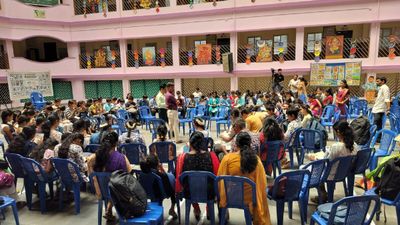 ಮೊಬೈಲ್ ತೊರೆ, ಪುಸ್ತಕ ತೆರೆ: ಹಟ್ಟಿಯಂಗಡಿಯಲ್ಲಿ ಮಕ್ಕಳ 'ಅಕ್ಷರ ಅಂಬಾರಿ'