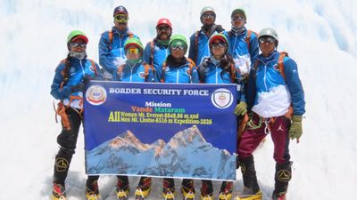 BSF: ಮಿಷನ್ ವಂದೇ ಮಾತರಂ: ಐತಿಹಾಸಿಕ ಮೌಂಟ್ ಎವರೆಸ್ಟ್ ಶಿಖರ ಏರಲು ಸಜ್ಜಾದ ಬಿಎಸ್‌ಎಫ್ ಮಹಿಳಾ ಪರ್ವತಾರೋಹಿಗಳು