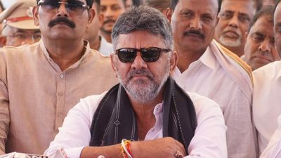 ತಮಿಳುನಾಡು ಶಾಸಕರು ಬೆಂಗಳೂರು ರೆಸಾರ್ಟ್‌ಗೆ ಬಂದಿಲ್ಲ: ಸ್ಪಷ್ಟನೆ ಕೊಟ್ಟ ಡಿ.ಕೆ.ಶಿವಕುಮಾರ್‌ 