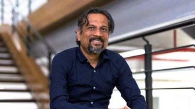 ಕಠಿಣ ದಿನಗಳಿಗೆ ಸಿದ್ಧರಾಗಿ, ಎಐ ಹೈಪ್ ಹೆಚ್ಚು ದಿನ ಇರಲ್ಲ: ಜೋಹೋ ಸಂಸ್ಥಾಪಕ ಶ್ರೀಧರ್ ವೆಂಬು ಎಚ್ಚರಿಕೆ